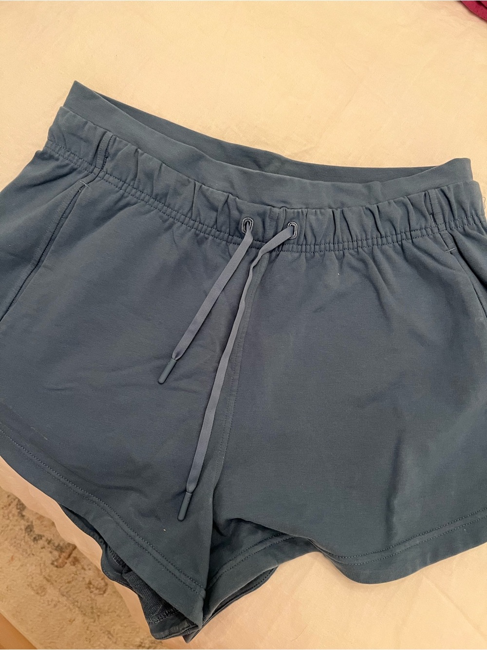 lululemon athletica Women's Drawstring Athletic Shorts - Slate Blue